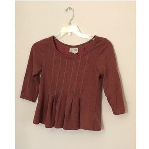 Quarter sleeve peplum top